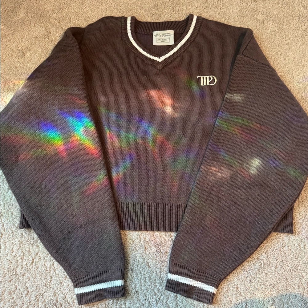 TTPD V-neck cropped sweater